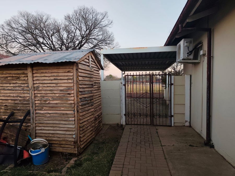 5 Bedroom Property for Sale in Wilgehof Free State